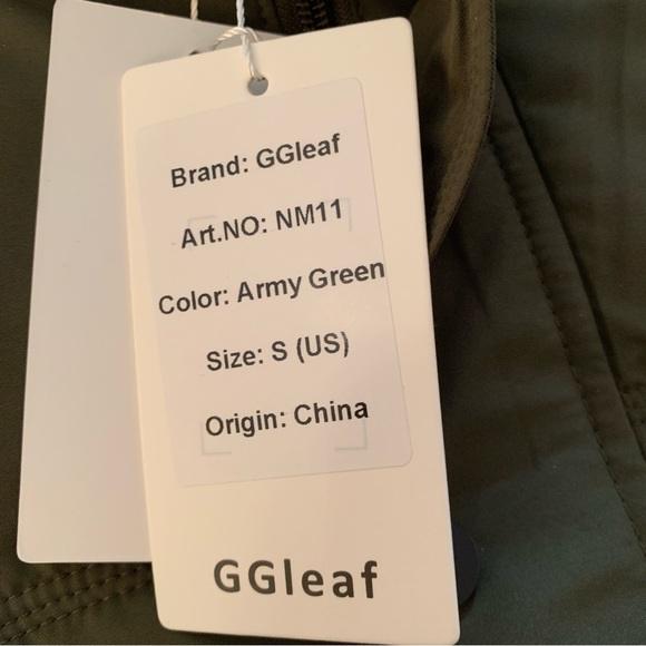 GG LEAF! Puffer Army Green Jacket. Detachable hood. Water resistant oute… - Picture 7 of 12